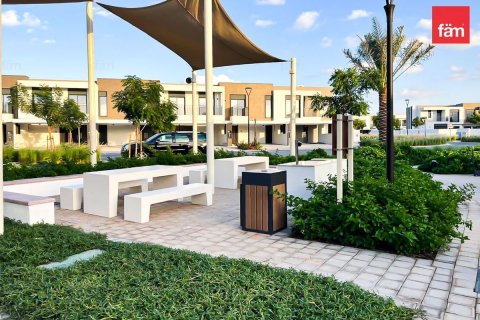 Villa de 4 dormitorios en Dubai, UAE No. 100293 7