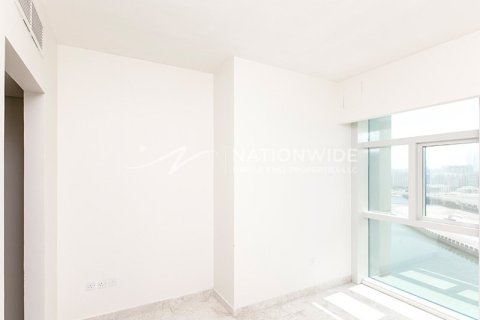 Apartment de 2 dormitorios en Abu Dhabi, UAE No. 105040 3