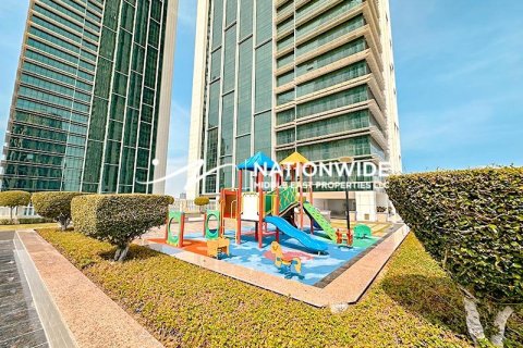 Apartment de 2 dormitorios en Abu Dhabi, UAE No. 105040 7