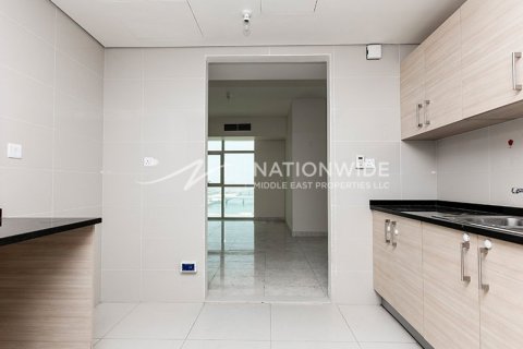 Apartment de 2 dormitorios en Abu Dhabi, UAE No. 105040 2