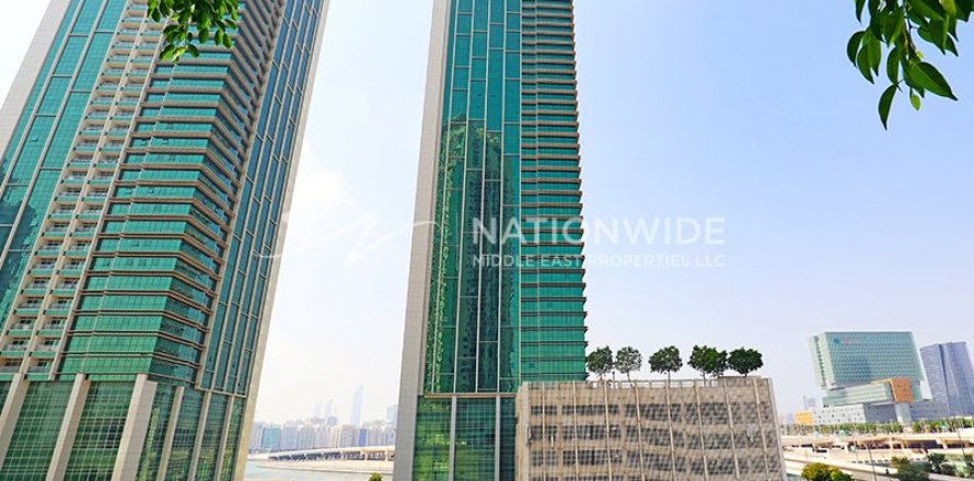Apartment de 2 dormitorios en Abu Dhabi, UAE No. 105042