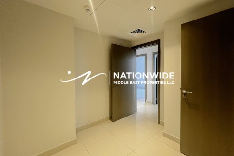 Apartment de 3 dormitorios en Abu Dhabi, UAE No. 105043 10