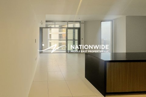 Apartment de 3 dormitorios en Abu Dhabi, UAE No. 105043 4