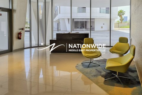 Apartment de 3 dormitorios en Abu Dhabi, UAE No. 105043 14