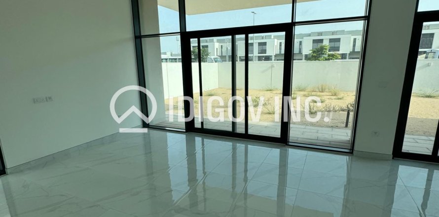 4 غرف نوم فيلا في Murooj Al Furjan, الإمارات العربية المتحدة رقم 86067