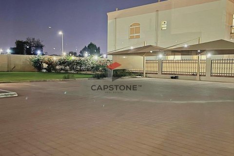 4 bedrooms Villa in Al Jimi, UAE No. 86234 9