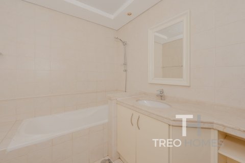 Villa de 4 chambres à Green Community West, UAE No. 76379 10