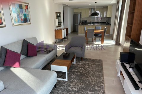 1 bedroom Apartment in Doha, Qatar No. 57326 6
