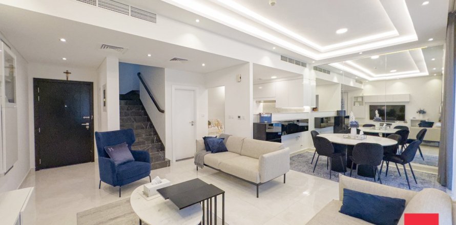 Townhouse de 3 dormitorios en Dubai, UAE No. 90520