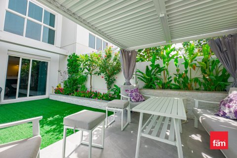 Townhouse de 3 dormitorios en Dubai, UAE No. 90520 3