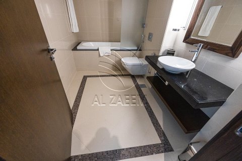 Apartment de 2 dormitorios en The Marina, UAE No. 91118 5