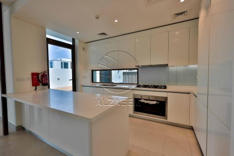 Villa de 3 chambres à Abu Dhabi, UAE No. 91115 11