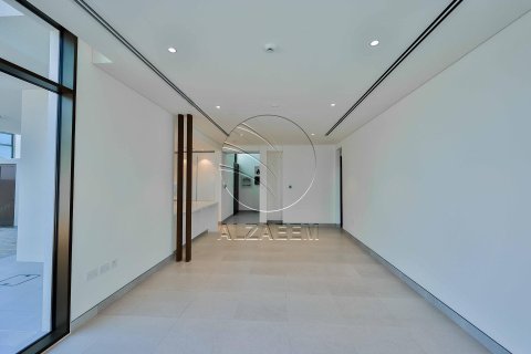 Villa de 3 chambres à Abu Dhabi, UAE No. 91115 13